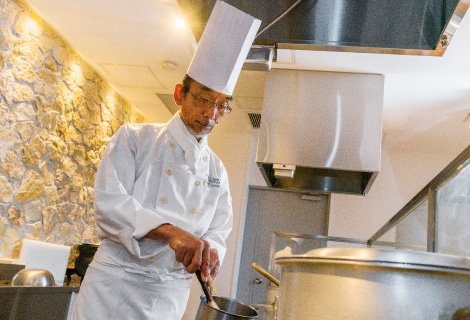 昼食−ブッフェ形式